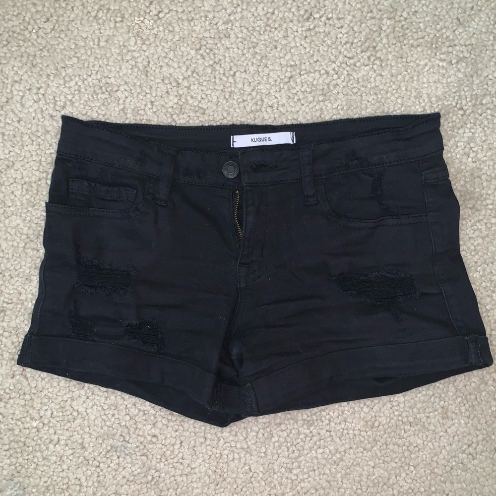 Black Ripped Shorts!